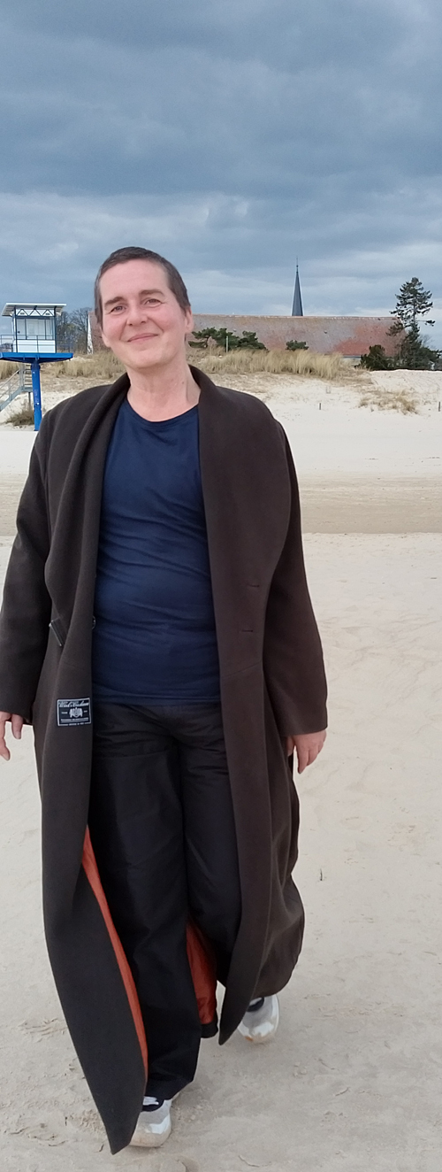 charlie alice raya, april 2025